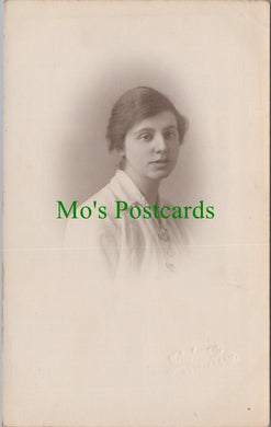 Ancestors Postcard - Portrait of a Young Lady, Buckingham Photo SW11065