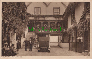 Gloucestershire Postcard - Gloucester, The New Inn    HP54
