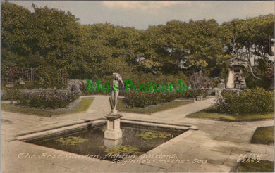 Lancashire Postcard - Rose Gardens, Ashton Gardens, St Annes-On-Sea  DC905
