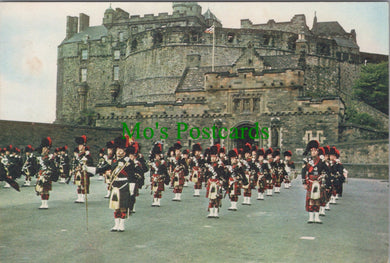 Scotland Postcard - Edinburgh Castle, Black Watch Pipe Band  SW12252