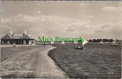 Lancashire Postcard - Fairhaven Lake, Lytham  SW12986