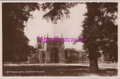 Oxfordshire Postcard - Entrance Gate, Blenheim Palace  SW15362