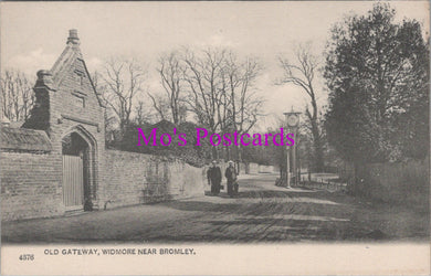 London Postcard - Old Gateway, Widmore Near Bromley  SW15045