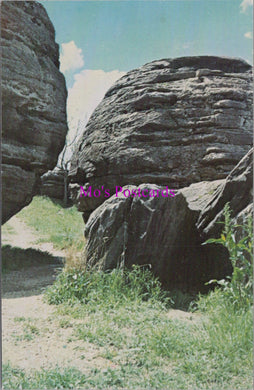 America Postcard - Rock City Park, Minneapolis, Kansas  SW15645