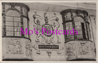 Suffolk Postcard - Charles II Crest, Ancient House, Ipswich  HM399