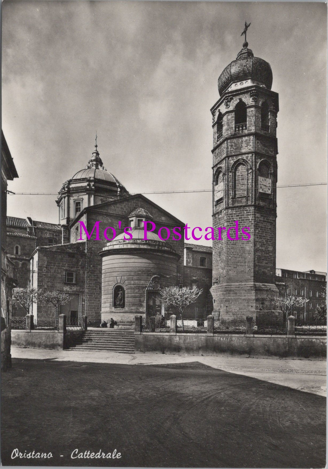 Italy Postcard - Cattedrale, Oristano, Sardinia  SW15299