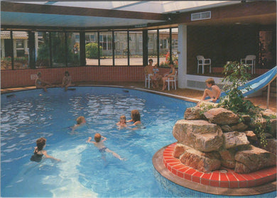 Devon Postcard - Oasis Centre, Beverley Park, Paignton   SW15733