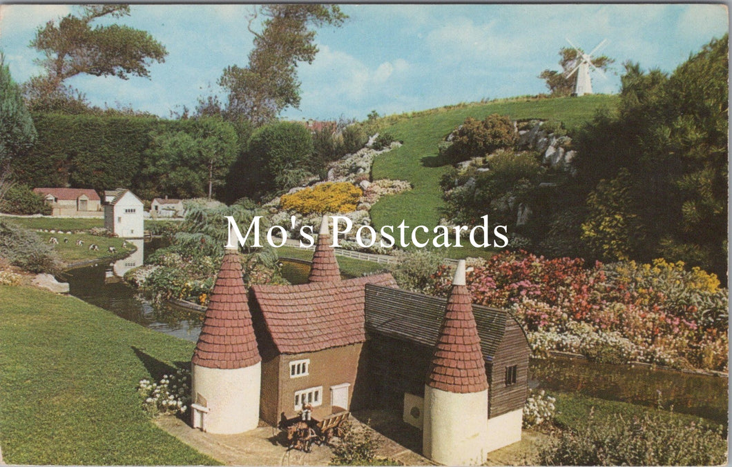 Hampshire Postcard - Southsea Model Village, Oasthouses  SW15882