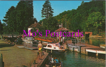 Load image into Gallery viewer, Oxfordshire Postcard - Marsh Lock, Henley-on-Thames  HM45
