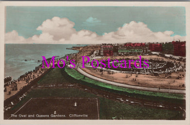 Kent Postcard - The Oval and Queens Gardens, Cliftonville   HM14