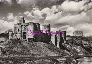 Wales Postcard - Kidwelly Castle, Carmarthenshire   SW15233