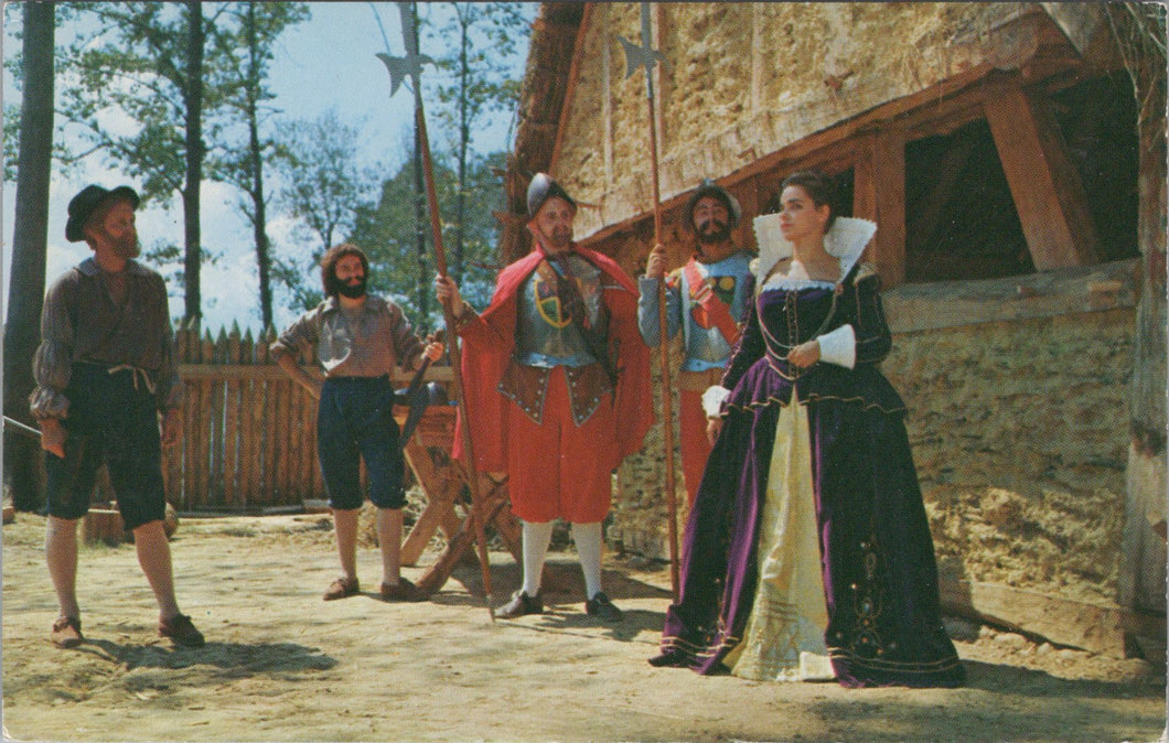 America Postcard - Costumes and Buildings, Jamestown, Virginia  SW16560