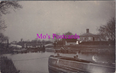 Cambridgeshire Postcard - Isleham Lock, The River Lark SW14816