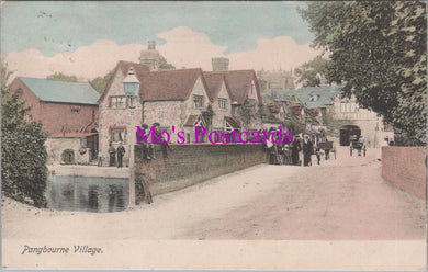 Berkshire Postcard - Pangbourne Village  SW14820