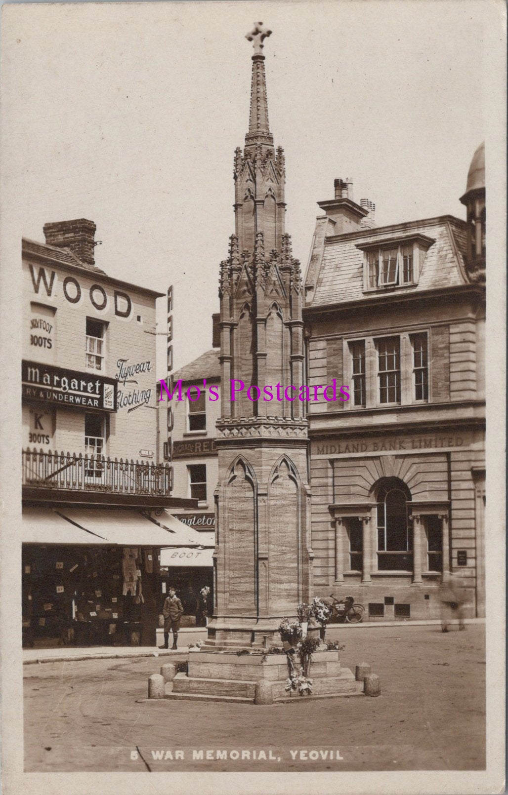 Somerset Postcard - War Memorial, Yeovil   SW14482