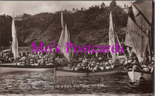 Load image into Gallery viewer, Essex Postcard - Southend On Sea, Going For a Sail   HM716
