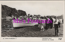 Load image into Gallery viewer, Essex Postcard - Z.S.Swan of Basildon III, Basildon-On-Thames  HM718
