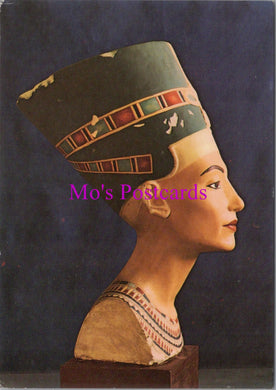 Egypt Postcard - Painted Limestone Bust of Queen Nefertiti  SW15283