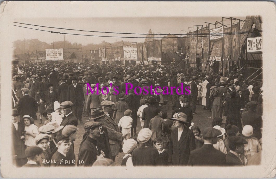 Yorkshire Postcard - Hull Fair, Funfair Crowd   SW15109