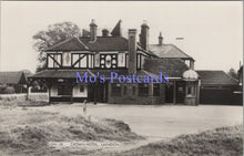 Load image into Gallery viewer, Essex Postcard - Crown Hotel, Laindon   DZ80
