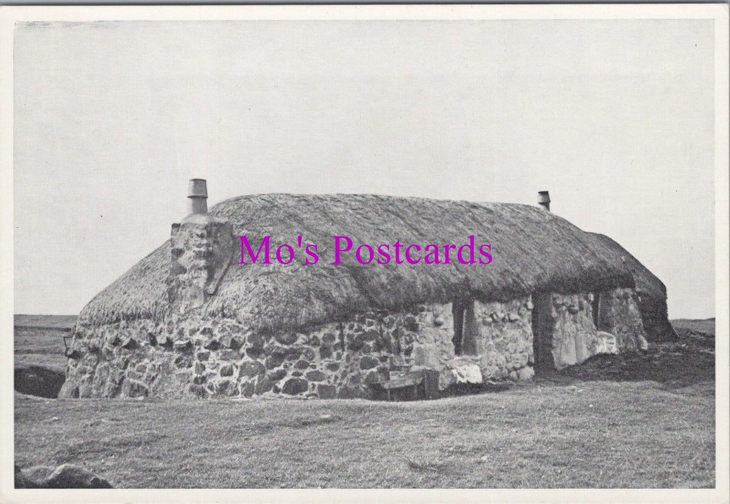 Scotland Postcard - The Cottage Museum, Kilmuir, Isle of Skye  SW16420