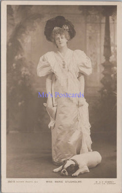 Actress Postcard - Miss Marie Studholme and Dog  SW14341
