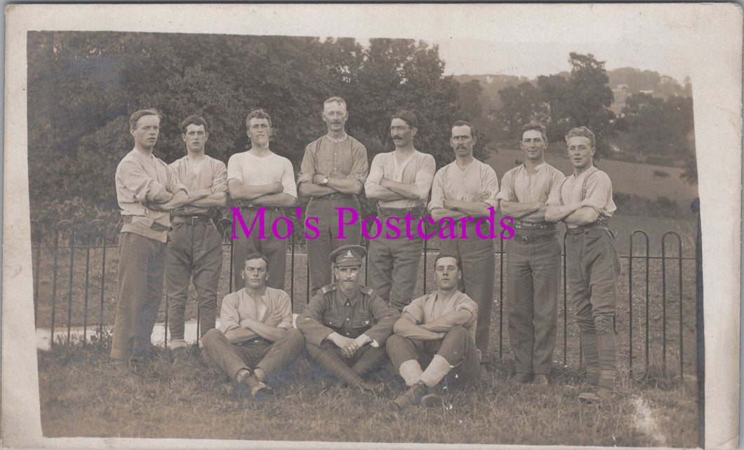 Military Postcard - Group of British Soldiers   SW14626