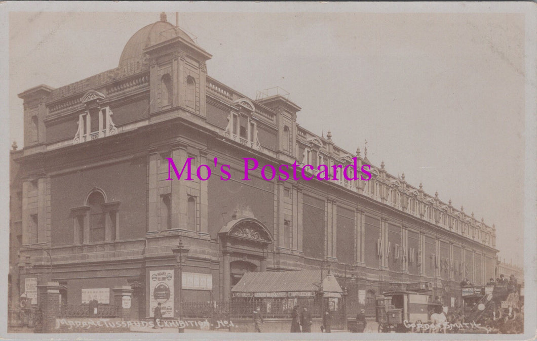London Postcard - Madame Tussauds Exhibition   SW14628