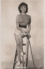 Load image into Gallery viewer, Theatrical Postcard - Lana Morris, British Film Actress SW19197
