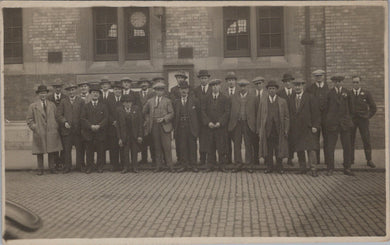 Cambridgeshire Postcard - Large Group of Working Men, Peterborough SW16997