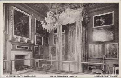 Middlesex Postcard - Hampton Court Palace, Queen's State Bedchamber SW17019