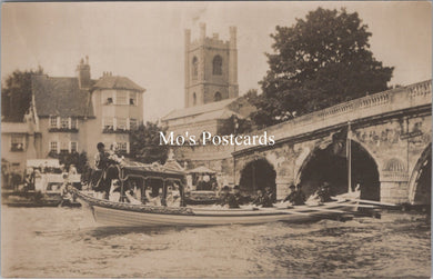 Oxfordshire Postcard - The Royal Barge Passing Under Henley Bridge  SX218