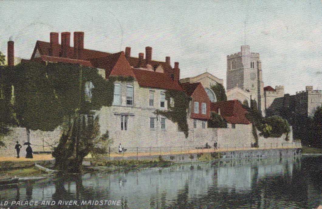Kent Postcard - Old Palace and River, Maidstone  VT620
