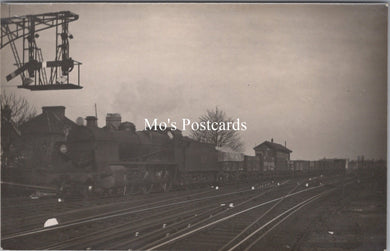 Railways Postcard - Locomotive at Sutton   SW17560