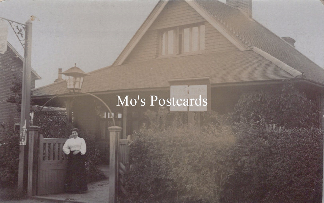 Unknown Location Postcard - Unidentified Tea Room  SW19477