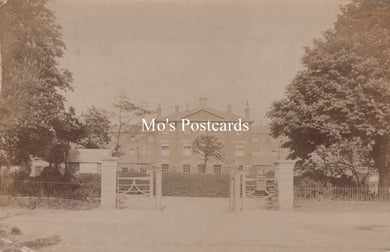 Northamptonshire Postcard - Unidentified Large Kettering House SW19245
