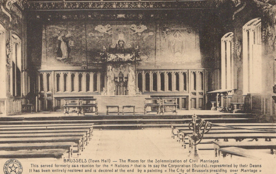 Vintage postcard of a grand hall with ornate decorations and seating arrangements.