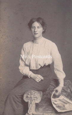 Ancestors Postcard - Young Lady, Fashion, Womenswear SW18731