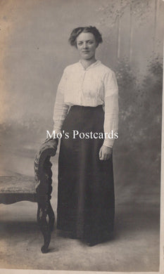 Ancestors Postcard - Young Lady, Fashion, Womenswear SW18780