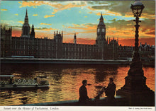 Load image into Gallery viewer, London Postcard - Sunset Over The Houses of Parliament   SW17124
