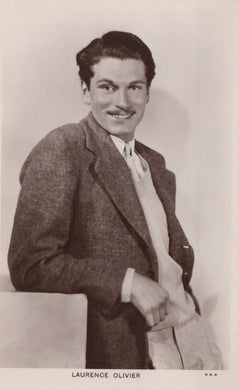 Film Star Postcard - Laurence Olivier,  English Actor and Director  VT406