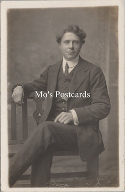 Ancestors Postcard - Portrait of a Gentleman Wearing a Suit SX264