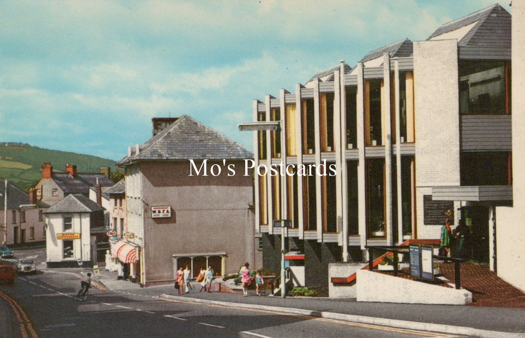 Wales Postcard - Brecon, New Town Library  SW18555