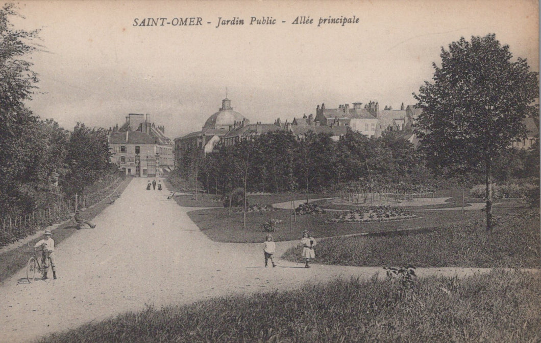 France Postcard - Saint-Omer, Jardin Public, Allee Principale  VT100