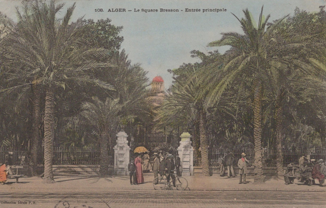 Vintage postcard of a square with palm trees and people in Algiers, Algeria.