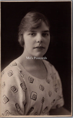 Ancestors Postcard - Portrait of a Young Lady, Stockport Photo   SW16957