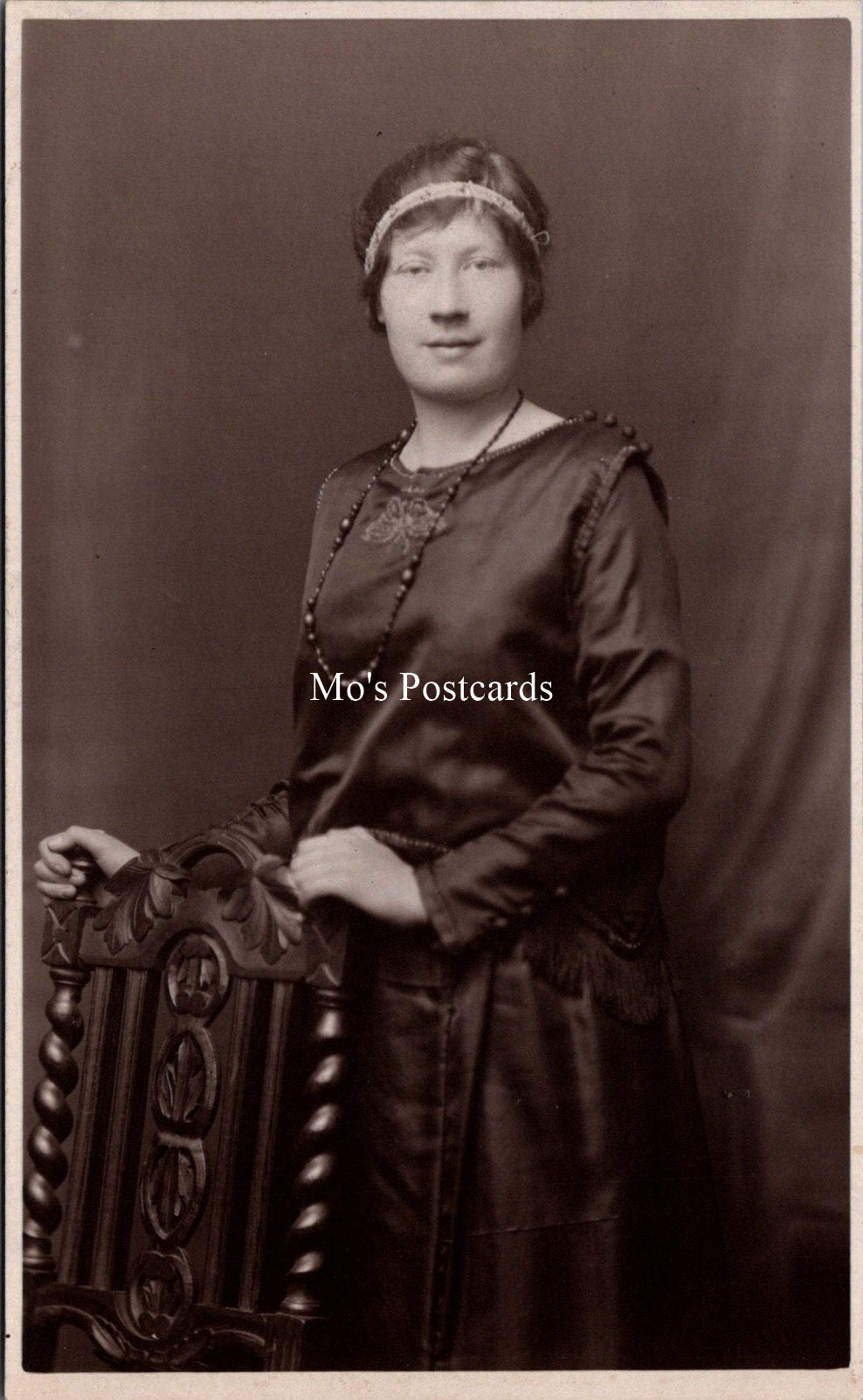 Ancestors Postcard - 1920's Fashion, Portrait of a Lady Called Nell From 1920 - SW16852