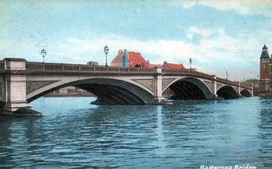 London Postcard - Battersea Bridge   SW18395