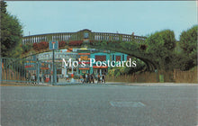 Load image into Gallery viewer, Essex Postcard - Pier Avenue, Clacton On Sea   SW17345
