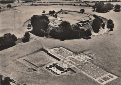 Wiltshire Postcard - Aerial View of Old Sarum   SX192